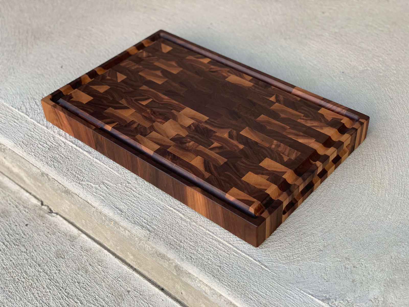 Best Charcuterie Wood Board | Choosing Best Charcuterie Board Guide