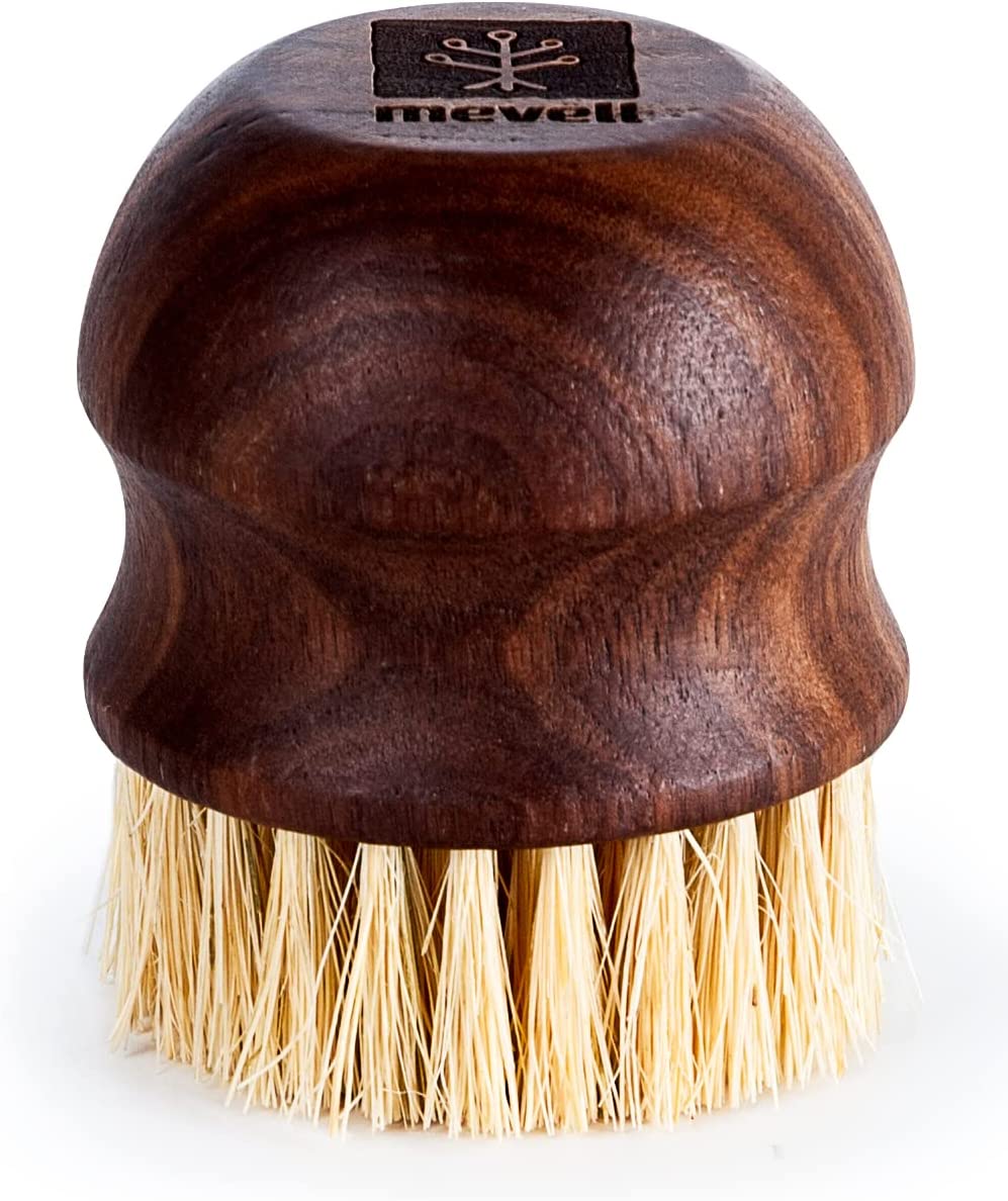 Cutting board cleaning brush